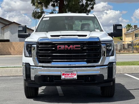 New 2026 GMC Sierra 3500 Pro w/ Convenience Package RWD image 9