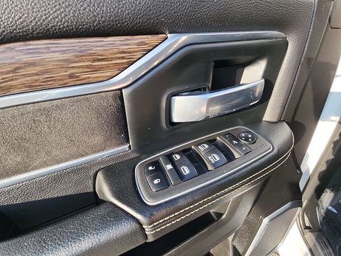 Certified 2021 RAM 2500 Laramie image 15