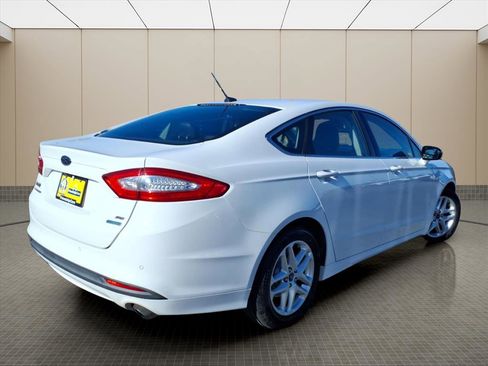 Used 2013 Ford Fusion SE image 22