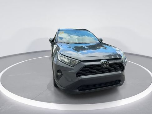 Used 2021 Toyota RAV4 XLE FWD image 2