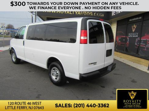 Used 2015 Chevrolet Express 2500 LS image 8