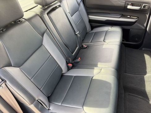 Used 2018 Toyota Tundra Limited w/ Limited Premium Package AWD/4WD image 28