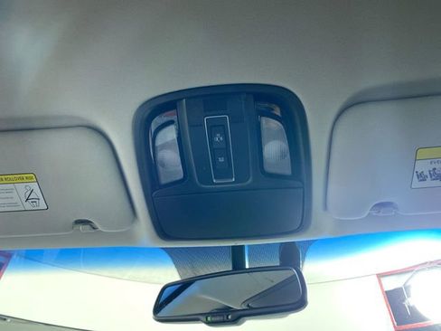 Used 2019 Kia Sorento LX w/ LX Convenience Package image 10