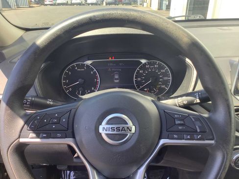 Used 2020 Nissan Altima 2.5 S FWD image 16