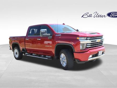 Used 2020 Chevrolet Silverado 2500 High Country w/ Z71 Off-Road Package image 2