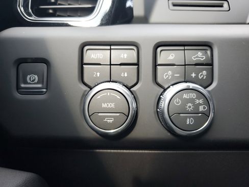 New 2026 GMC Sierra 1500 AT4 w/ AT4 Preferred Package image 31