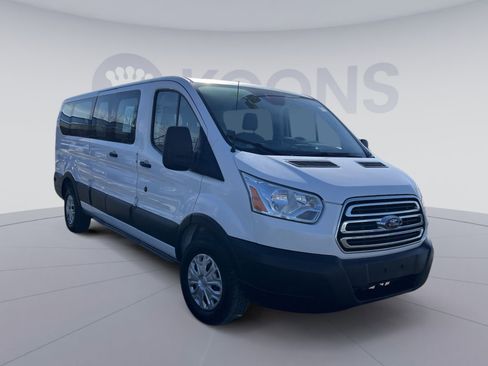 Used 2019 Ford Transit 350 XLT image 10