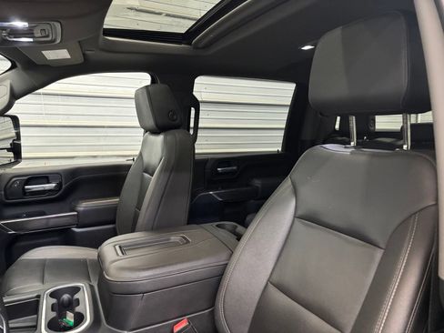 Used 2022 Chevrolet Silverado 2500 LTZ w/ LTZ Plus Package AWD/4WD image 13