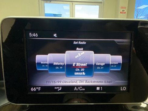 Used 2018 Mercedes-Benz C 350e Sedan w/ Premium Package image 30