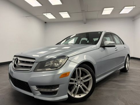 Used 2013 Mercedes-Benz C 300 4MATIC Sedan image 2