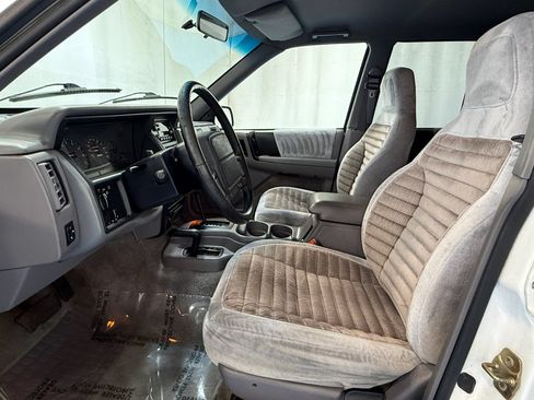 Used 1995 Jeep Grand Cherokee Laredo AWD/4WD image 8