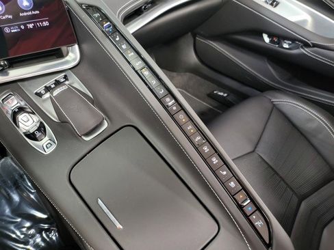 Used 2022 Chevrolet Corvette Stingray Premium Conv w/ Z51 Performance Package image 8