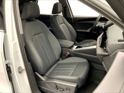 New 2025 Audi Q5 Premium image 5