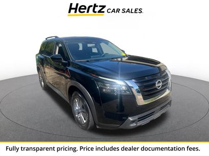 Used 2025 Nissan Pathfinder SV