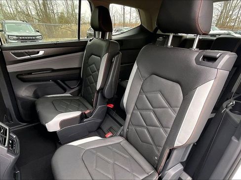 New 2026 Volkswagen Atlas SEL Premium R-Line AWD/4WD image 15