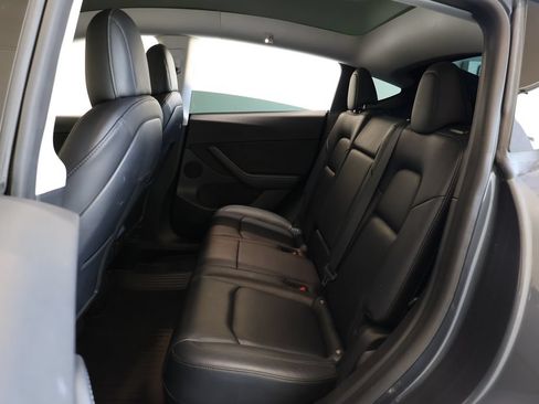 Used 2022 Tesla Model Y Performance AWD/4WD image 19