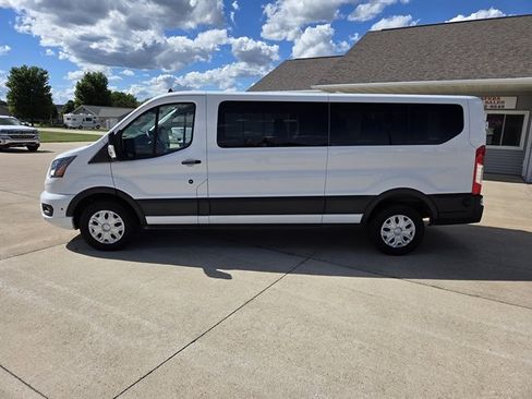 Used 2024 Ford Transit 350 XLT RWD image 4