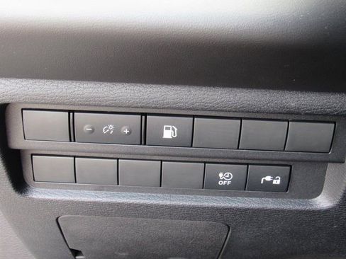New 2025 Mitsubishi Outlander ES AWD/4WD image 19
