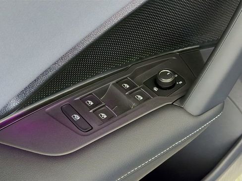 New 2026 Volkswagen Tiguan SE image 19