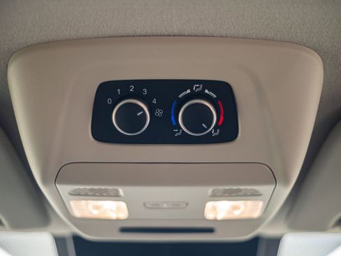 Used 2023 Ford Transit 350 XLT image 39