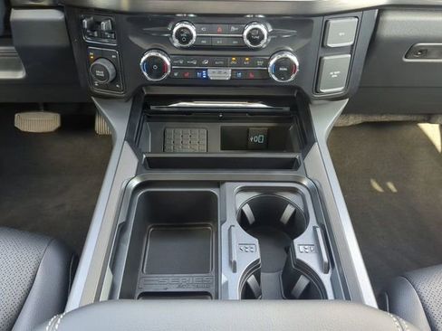 New 2026 Ford F250 Lariat w/ Black Appearance Package image 21