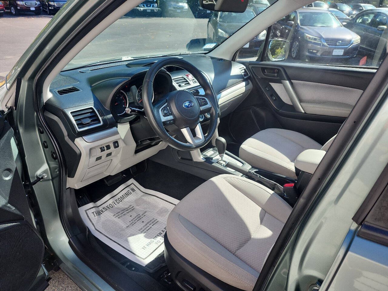 Used 2017 Subaru Forester 2.5i Premium w/ All-Weather Package AWD/4WD image 9