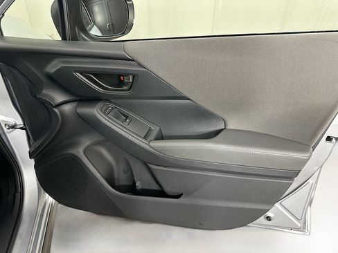 Used 2024 Subaru Crosstrek 2.0i Premium image 29