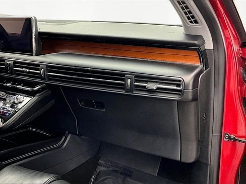 Used 2020 Lincoln Corsair Reserve w/ Equipment Group 202A image 17