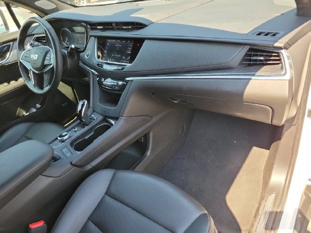 Used 2024 Cadillac XT5 Premium Luxury FWD image 11