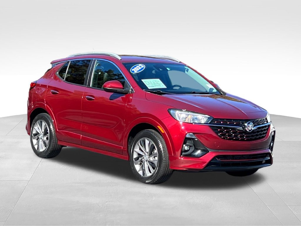 Used 2023 Buick Encore GX Select w/ Sport Touring Package FWD image 3