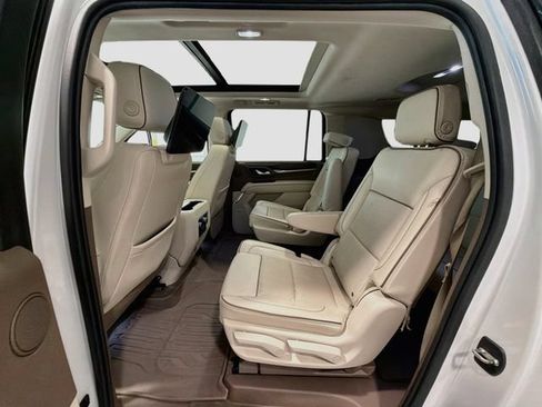 Certified 2021 GMC Yukon XL Denali w/ Denali Ultimate Package AWD/4WD image 24