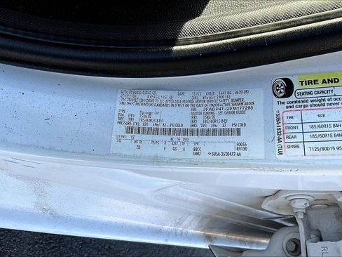 Used 2014 Ford Fiesta S image 29