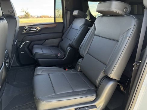 New 2026 GMC Yukon XL Denali w/ Sun & Power Step Package image 24