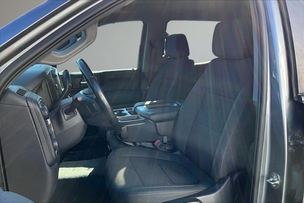 Used 2020 Chevrolet Silverado 1500 LT w/ All-Star Edition AWD/4WD image 19
