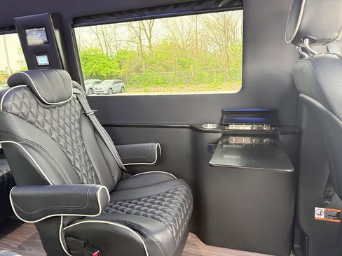 Used 2023 Mercedes-Benz Sprinter 3500 w/ Parking Package image 47
