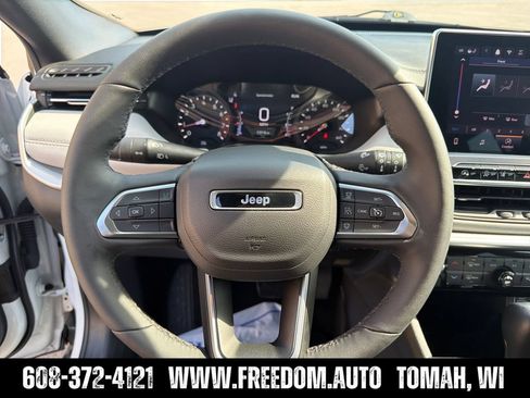Used 2025 Jeep Compass Limited AWD/4WD image 14