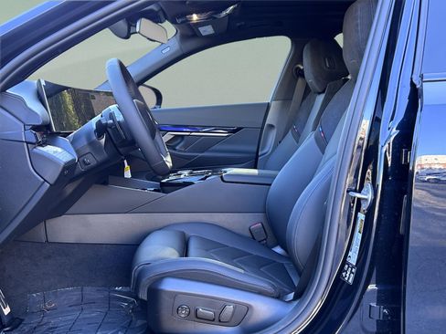 New 2026 BMW 540i xDrive image 21