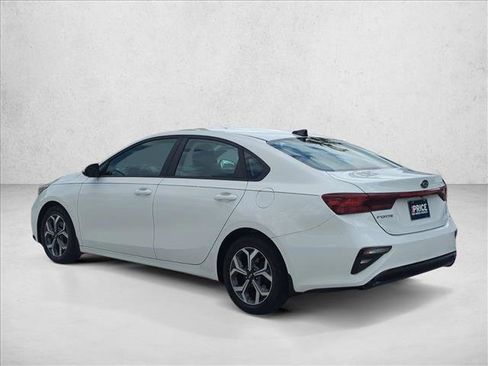 Used 2021 Kia Forte LXS FWD image 7