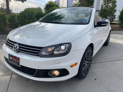 Used 2014 Volkswagen Eos FWD image 6