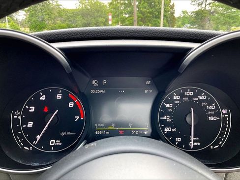 Used 2019 Alfa Romeo Giulia RWD image 10