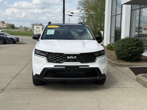Used 2022 Kia Sorento S w/ Panoramic Sunroof Package AWD/4WD image 16