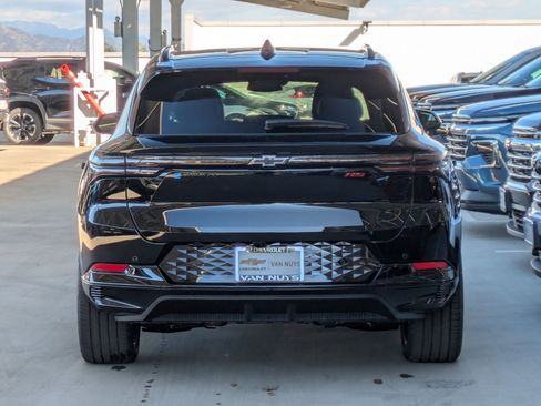 New 2026 Chevrolet Equinox EV RS image 5