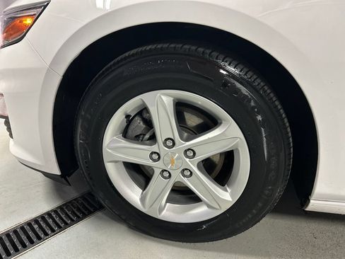 Used 2024 Chevrolet Malibu LS FWD image 9