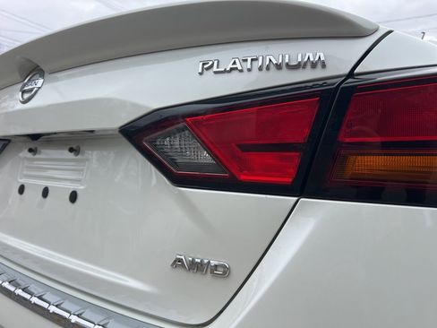 Used 2019 Nissan Altima 2.5 Platinum image 9
