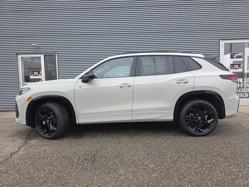 New 2026 Volkswagen Tiguan SE R-Line image 12