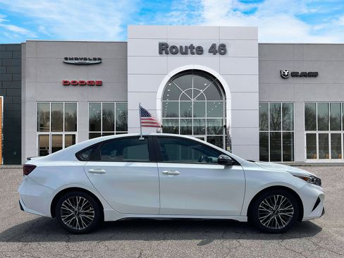 Used 2023 Kia Forte GT-Line w/ GT-Line Premium Package FWD image 6