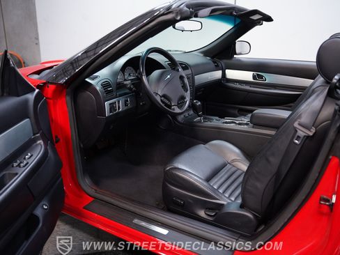 Used 2003 Ford Thunderbird RWD image 4