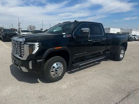 New 2026 GMC Sierra 3500 Denali image 4