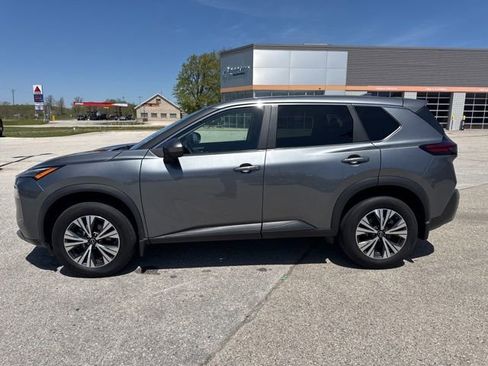 Used 2023 Nissan Rogue SV AWD/4WD image 5