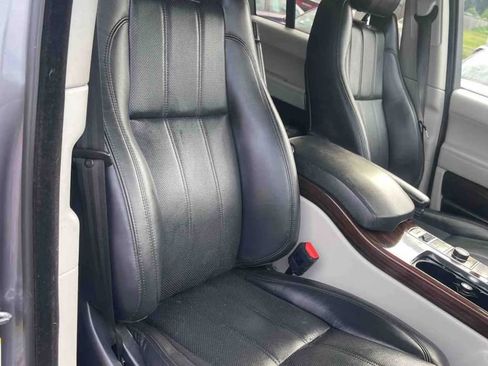 Used 2016 Land Rover Range Rover HSE image 21